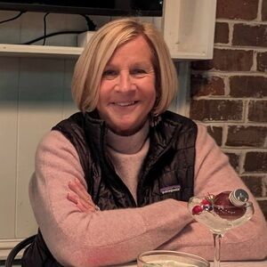 Meet your Posher, Elaine